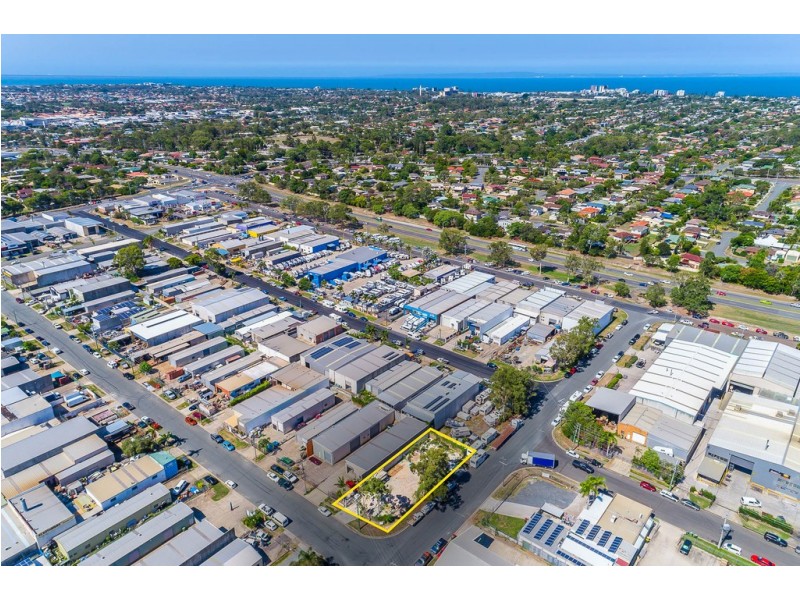 2 Tubbs St, Clontarf QLD 4019