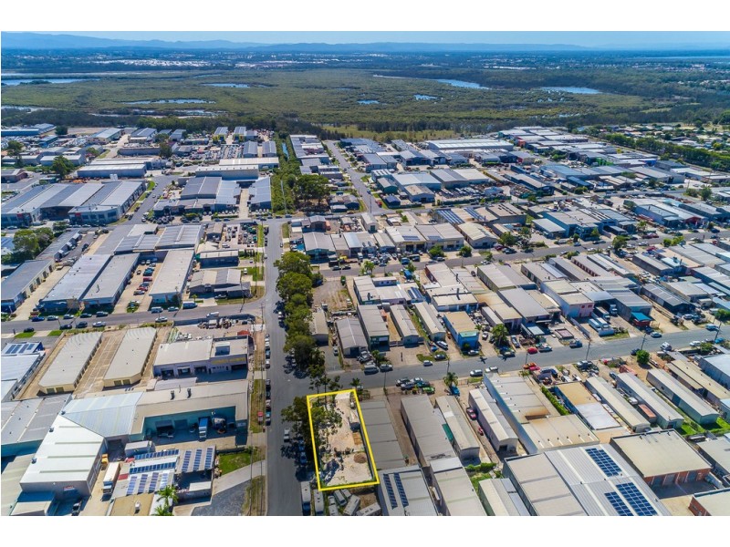 2 Tubbs St, Clontarf QLD 4019