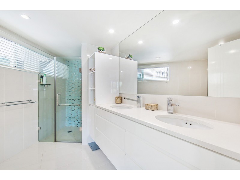 1/85 Marine Parade, Redcliffe QLD 4020