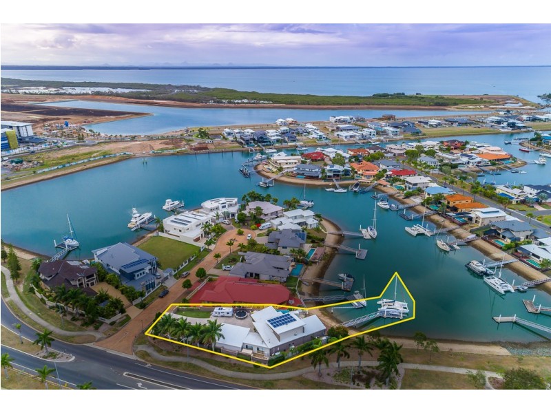 2 Thistle Court, Newport QLD 4020