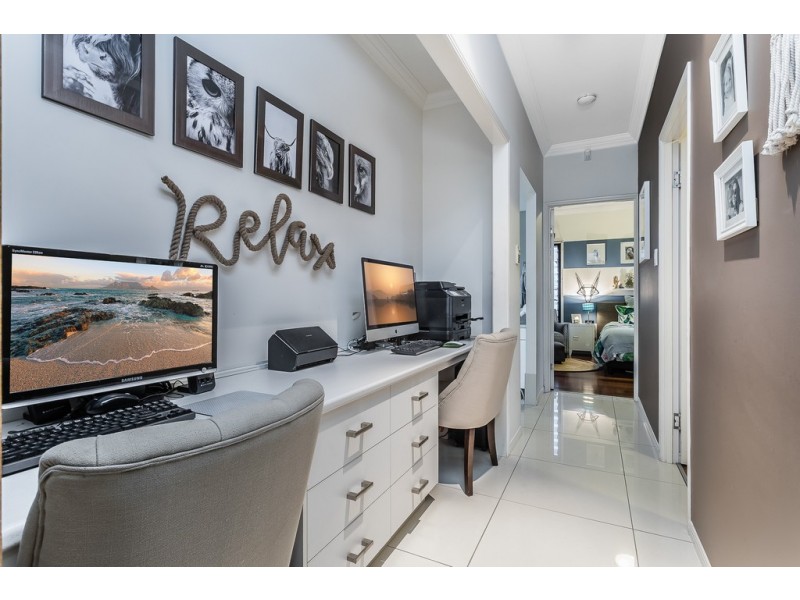 2 Thistle Court, Newport QLD 4020