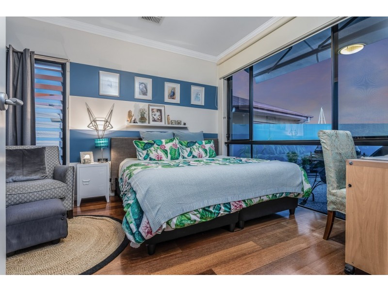 2 Thistle Court, Newport QLD 4020