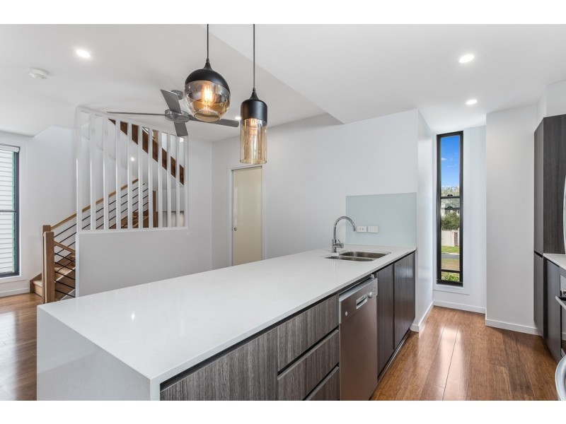 1/32 John Street, Redcliffe QLD 4020