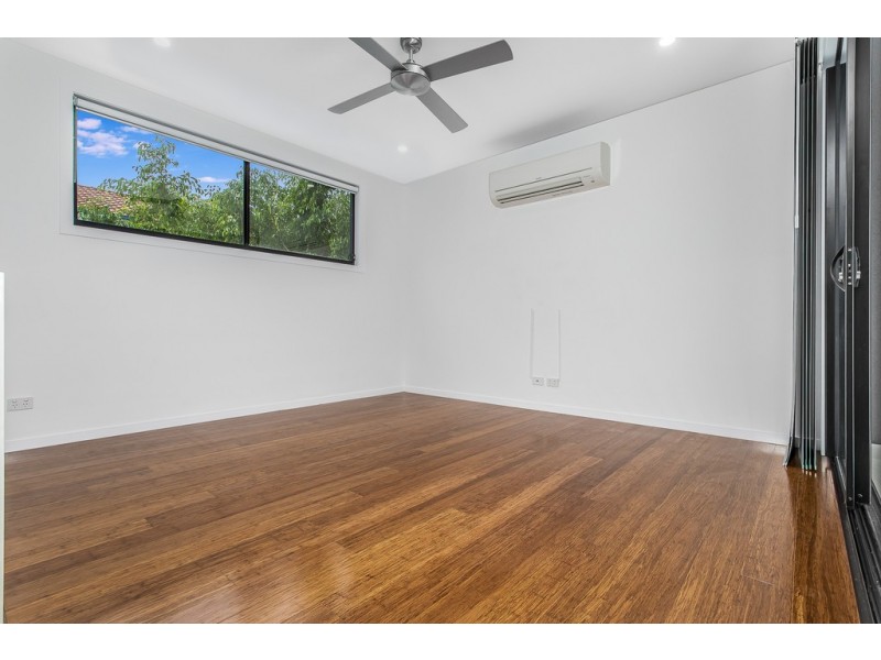 1/32 John Street, Redcliffe QLD 4020