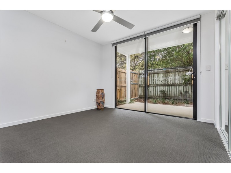 1/32 John Street, Redcliffe QLD 4020