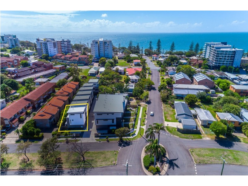 1/32 John Street, Redcliffe QLD 4020