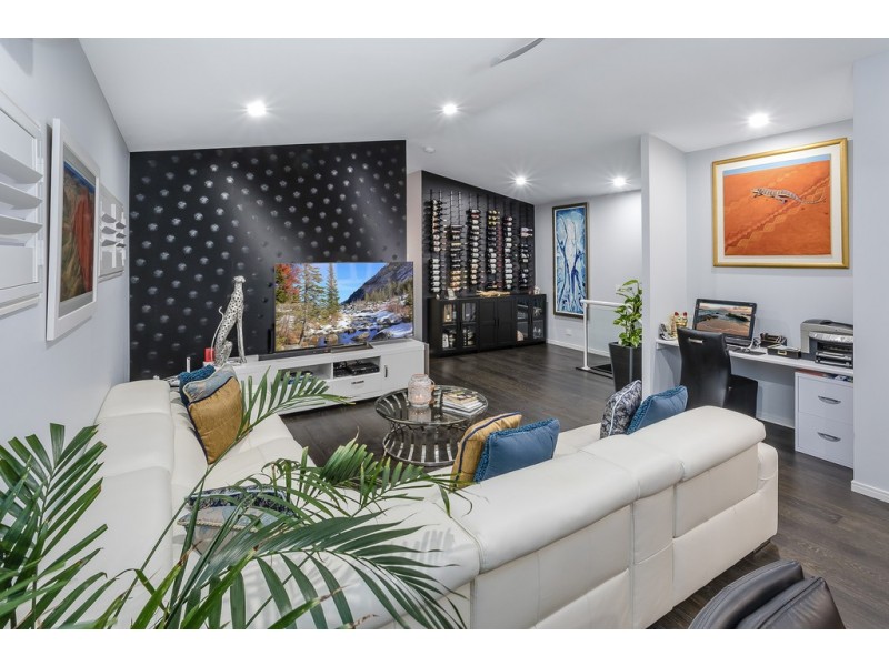 196 Hornibrook Esp, Woody Point QLD 4019