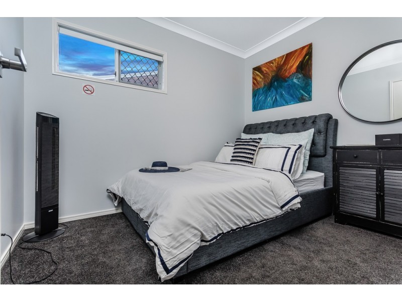196 Hornibrook Esp, Woody Point QLD 4019