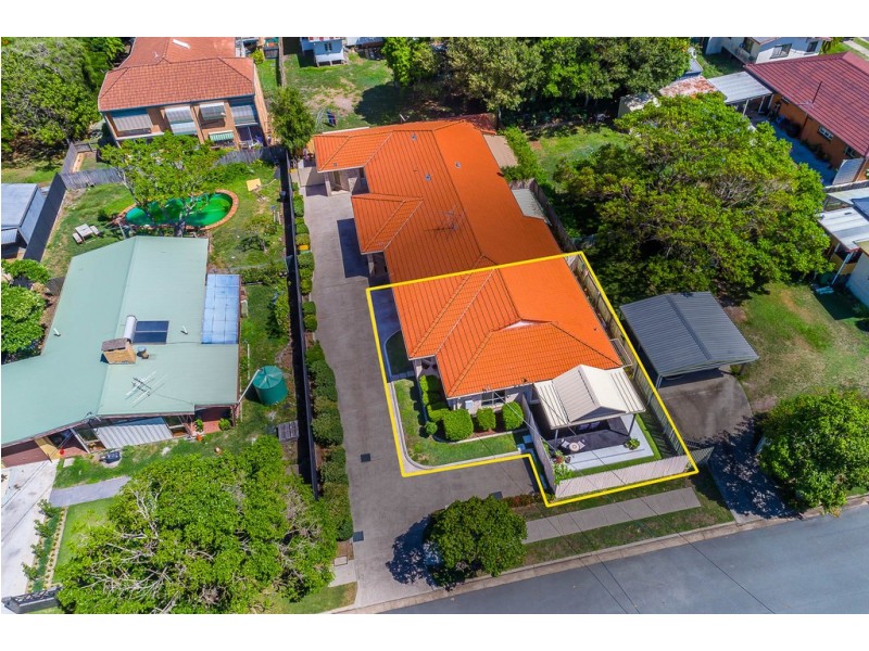 1/7 Samuel Street, Woody Point QLD 4019