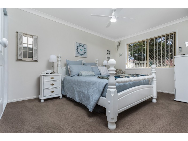 1/7 Samuel Street, Woody Point QLD 4019