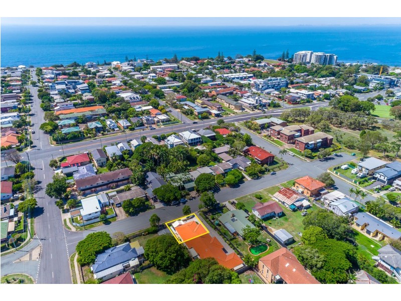 1/7 Samuel Street, Woody Point QLD 4019