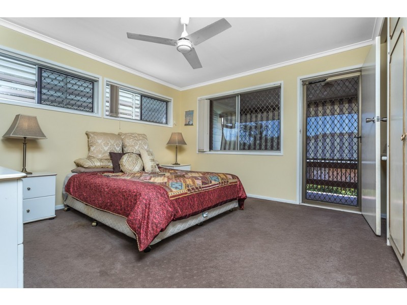 11 JOANNA ST, Clontarf QLD 4019