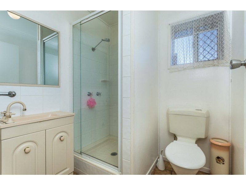 11 JOANNA ST, Clontarf QLD 4019