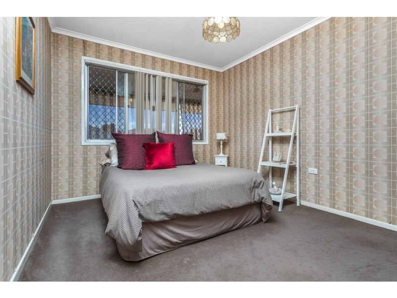 11 JOANNA ST, Clontarf QLD 4019