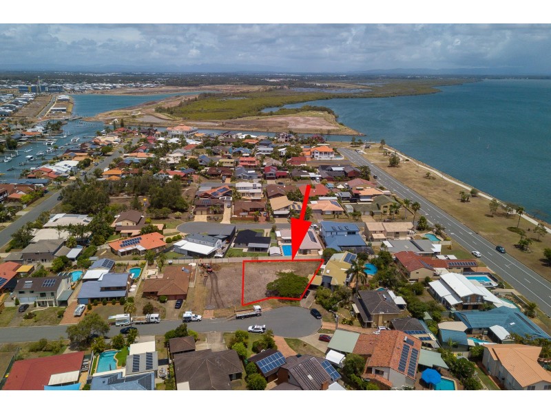9A Gretel, Newport QLD 4020