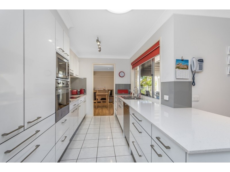 17 CREMORNE COURT, Kippa-ring QLD 4021