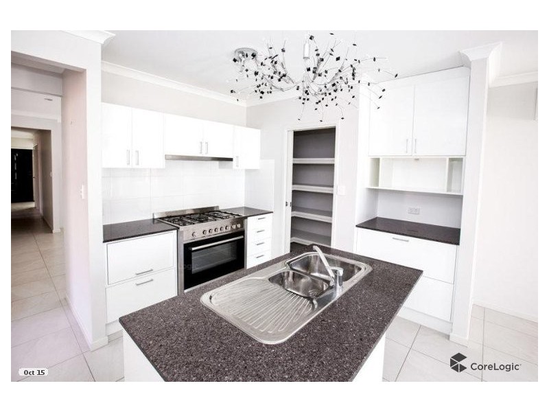 260a Scarborough Rd, Scarborough QLD 4020