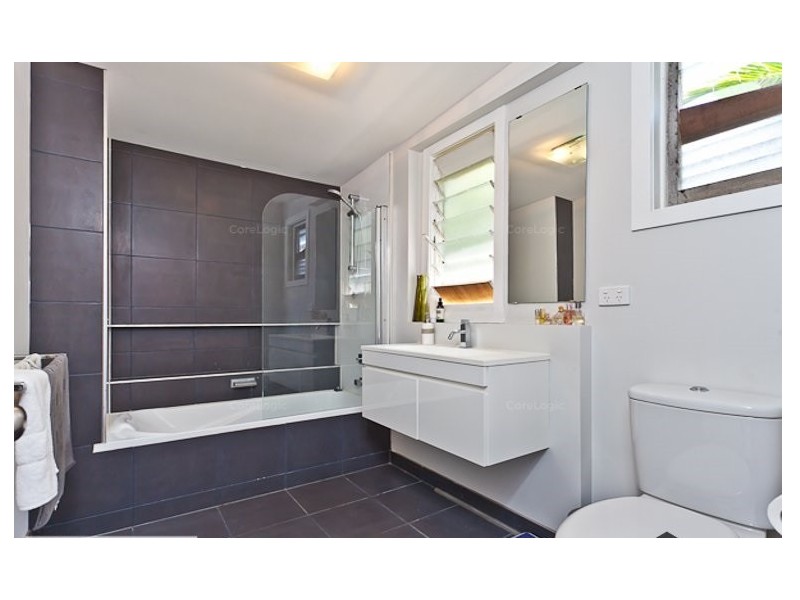 60 Chatham St, Margate QLD 4019