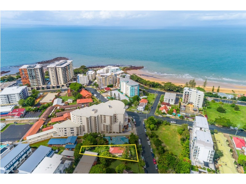 10 Dix Street, Redcliffe QLD 4020