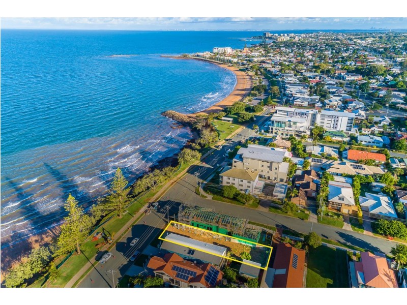 149 Flinders Pde, Scarborough QLD 4020