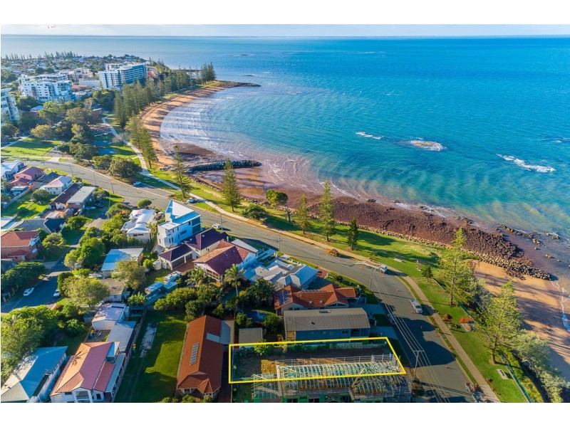 149 Flinders Pde, Scarborough QLD 4020