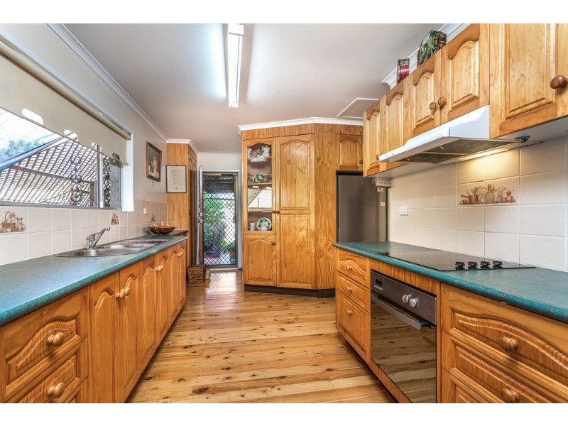 32 Bowden St, Deception Bay QLD 4508