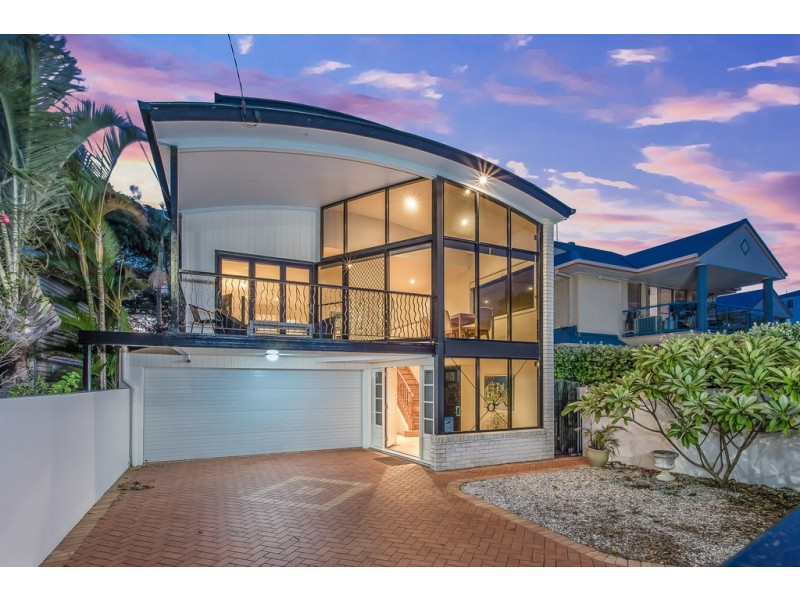 10 Gayundah Esp, Woody Point QLD 4019