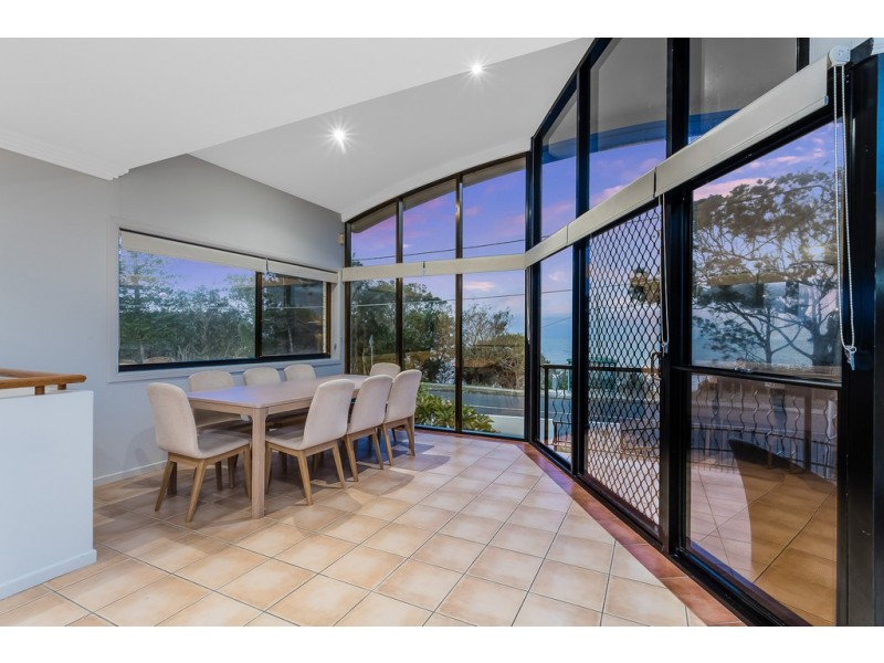 10 Gayundah Esp, Woody Point QLD 4019