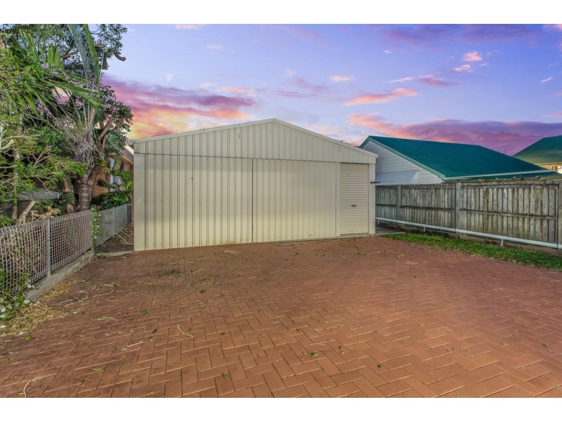 10 Gayundah Esp, Woody Point QLD 4019