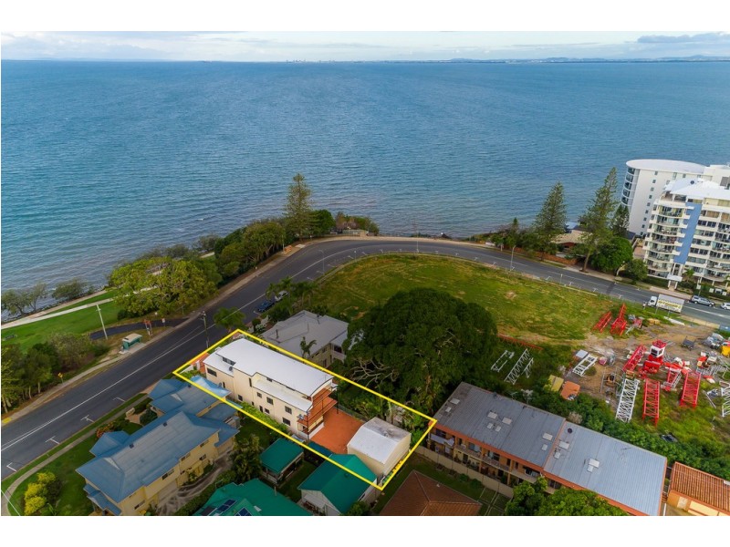 10 Gayundah Esp, Woody Point QLD 4019