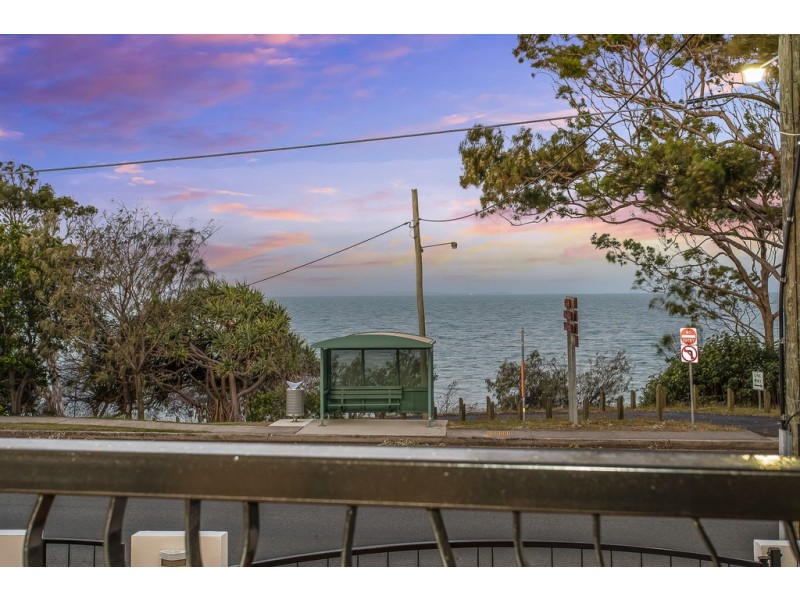 10 Gayundah Esp, Woody Point QLD 4019