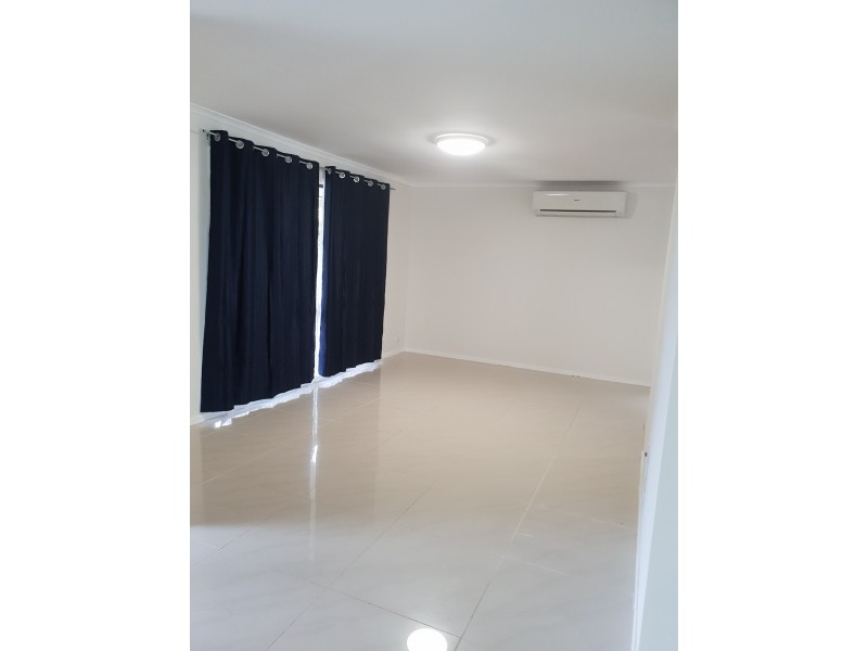 34 Eucumbene Drive, Petrie QLD 4502