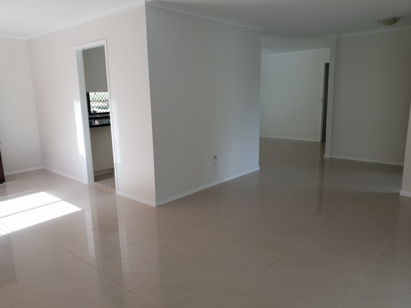 34 Eucumbene Drive, Petrie QLD 4502