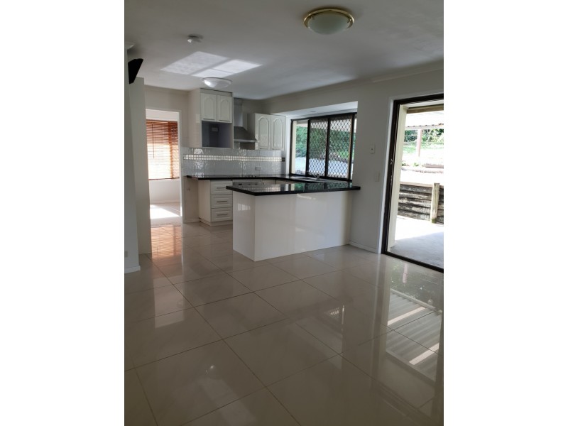 34 Eucumbene Drive, Petrie QLD 4502