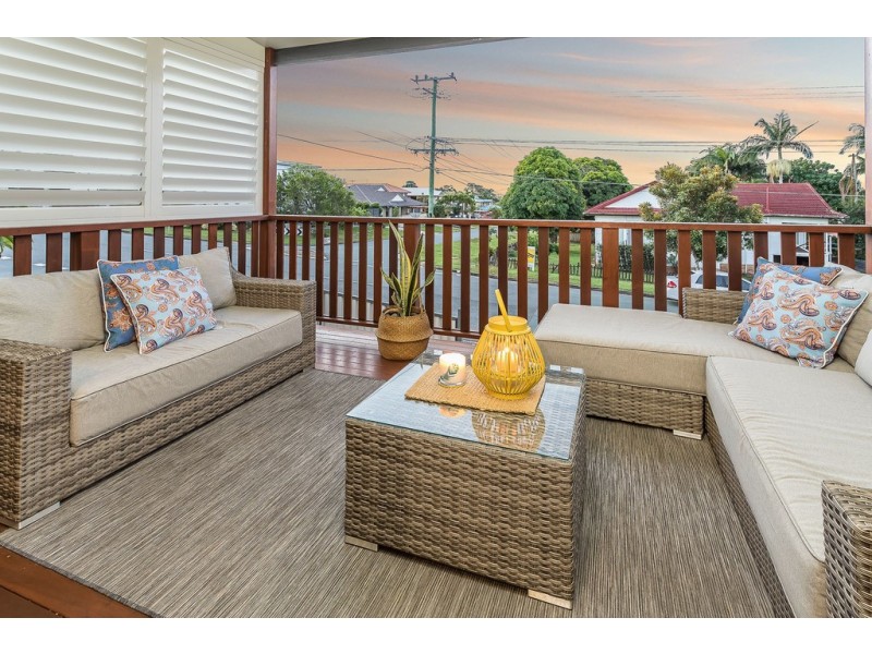 29 Michel Rd, Scarborough QLD 4020