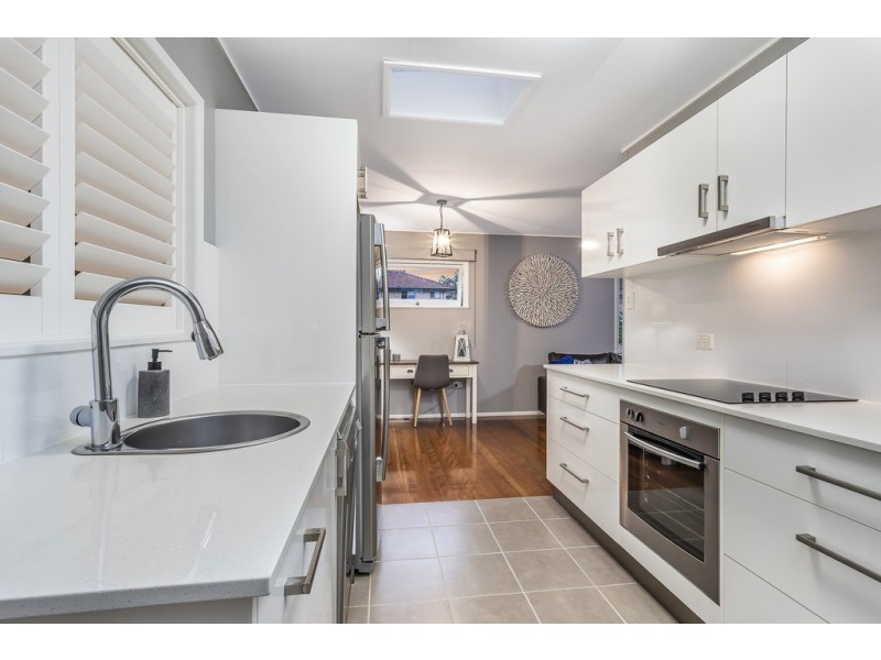 29 Michel Rd, Scarborough QLD 4020