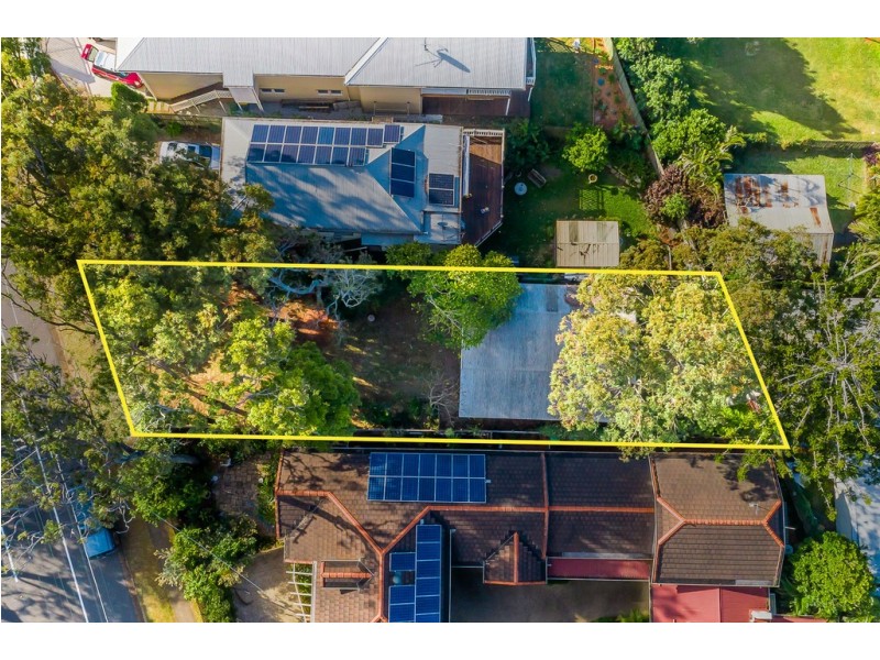 208 Prince Edward Pde, Scarborough QLD 4020