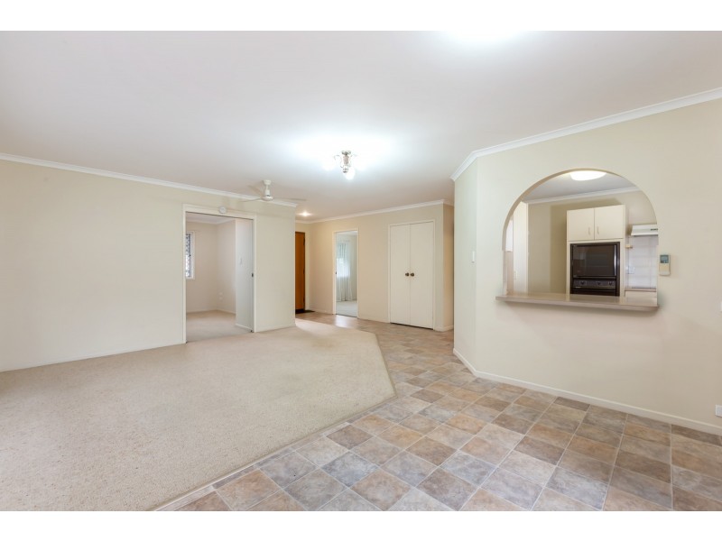 15/2 Wattle Road, Rothwell QLD 4022