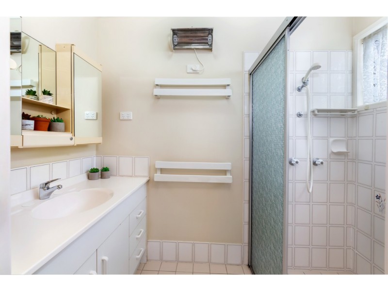 15/2 Wattle Road, Rothwell QLD 4022