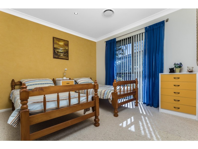 30 Fleetwing Ave, Newport QLD 4020