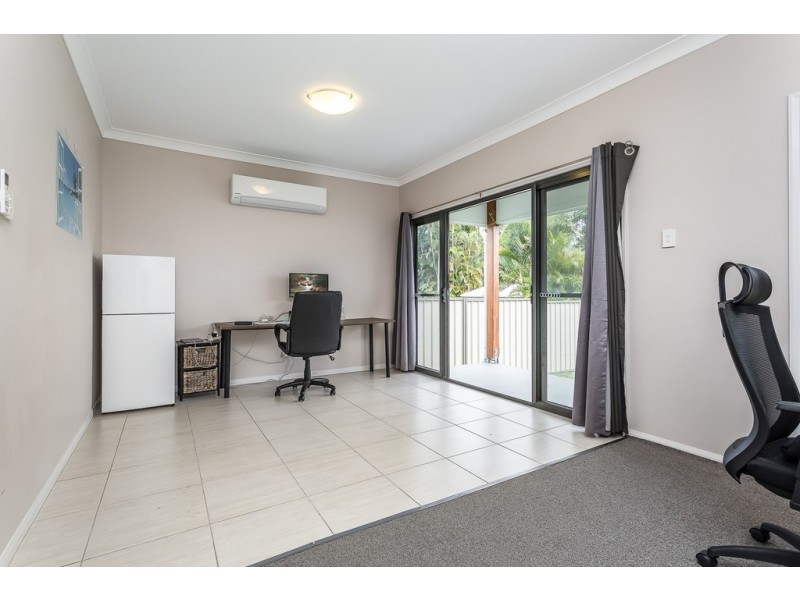33 Victoria Ave, Woody Point QLD 4019