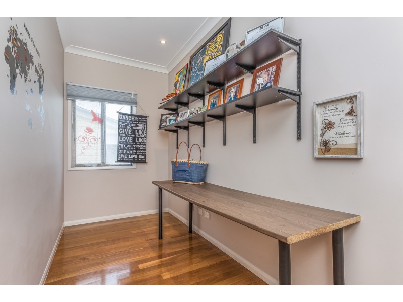 33 Victoria Ave, Woody Point QLD 4019