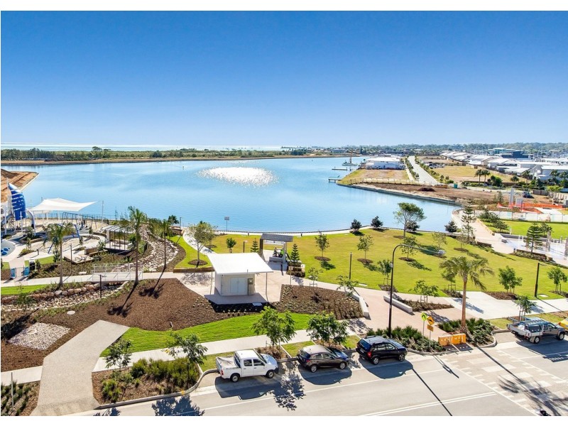 52 Lakeview Promenade, Newport QLD 4020