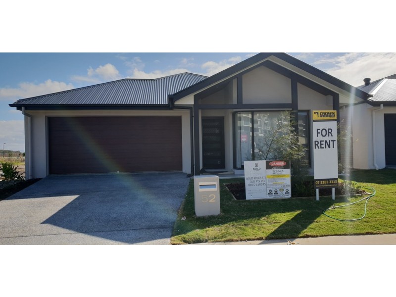 52 Lakeview Promenade, Newport QLD 4020