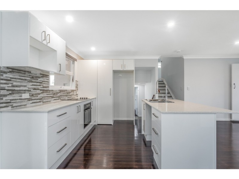 7 Waraba St, Clontarf QLD 4019