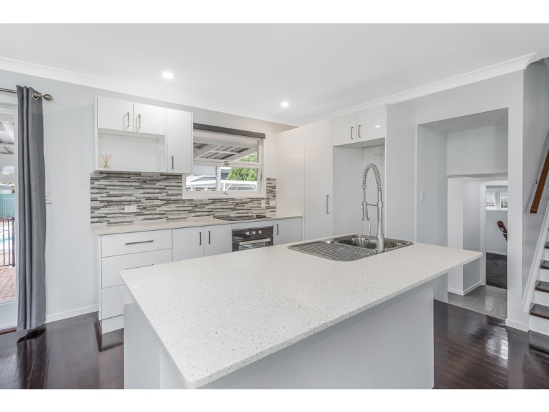 7 Waraba St, Clontarf QLD 4019