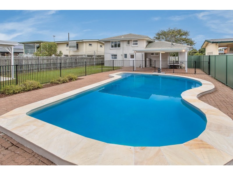 7 Waraba St, Clontarf QLD 4019