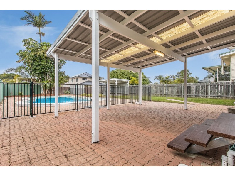 7 Waraba St, Clontarf QLD 4019