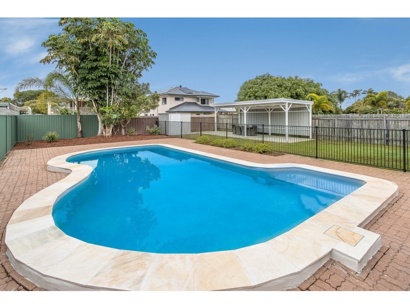 7 Waraba St, Clontarf QLD 4019