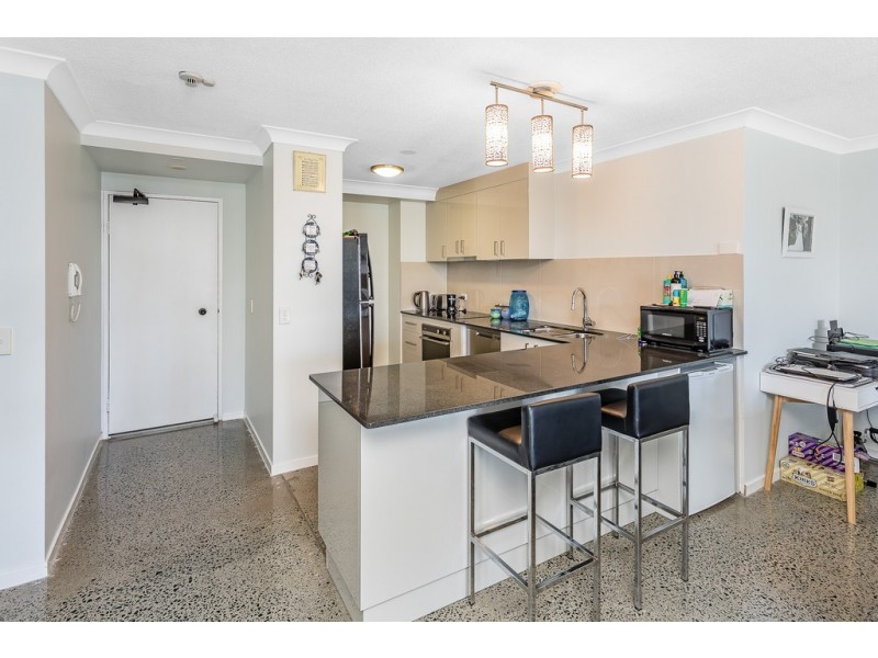 2/69 Marine Parade, Redcliffe QLD 4020